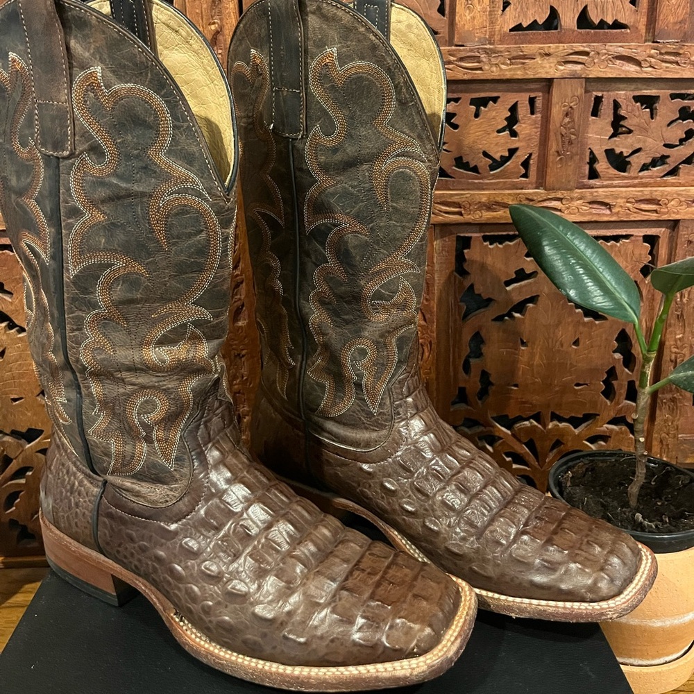 Horse Power Chocolate Nile Croc Print with Bone Mad Dog Top all leather